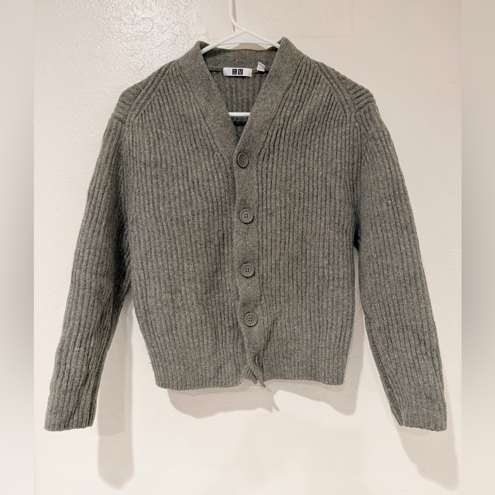Uniqlo Gray 100% Wool Sweater Size XXS